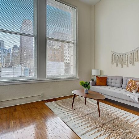 Frontdesk I The Cosmopolitan Apts Philadelphia Leilighet Eksteriør bilde